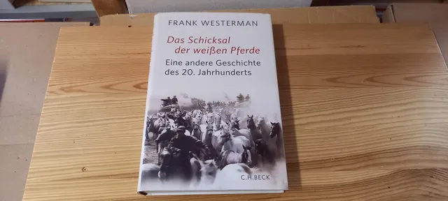 c-h-beck-paperback-schicksal-der-wei-en-pferde-roman-buch image 1